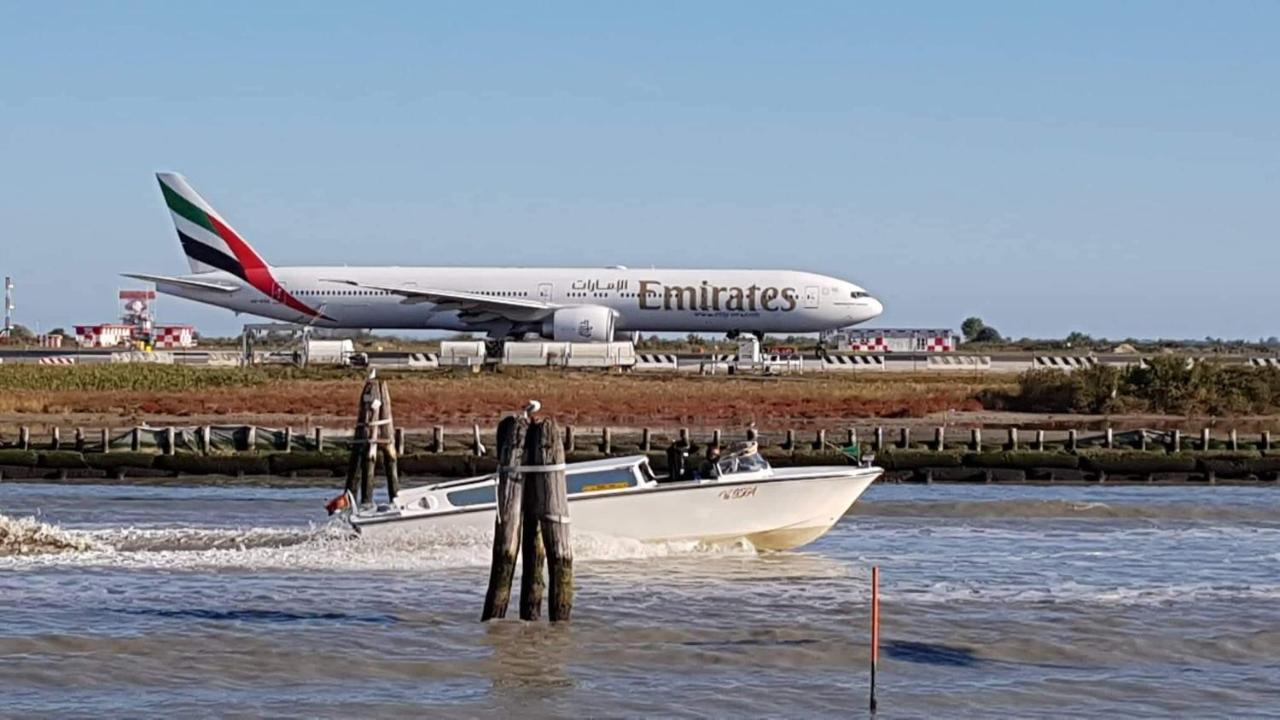 B&B "Gabriel&Melissa" Airport View - Nuova - Ristrutturato Gennaio 2022 Tessera Exterior photo